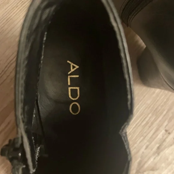 ALDO HEEL BOOTIES - Picture 3 of 4
